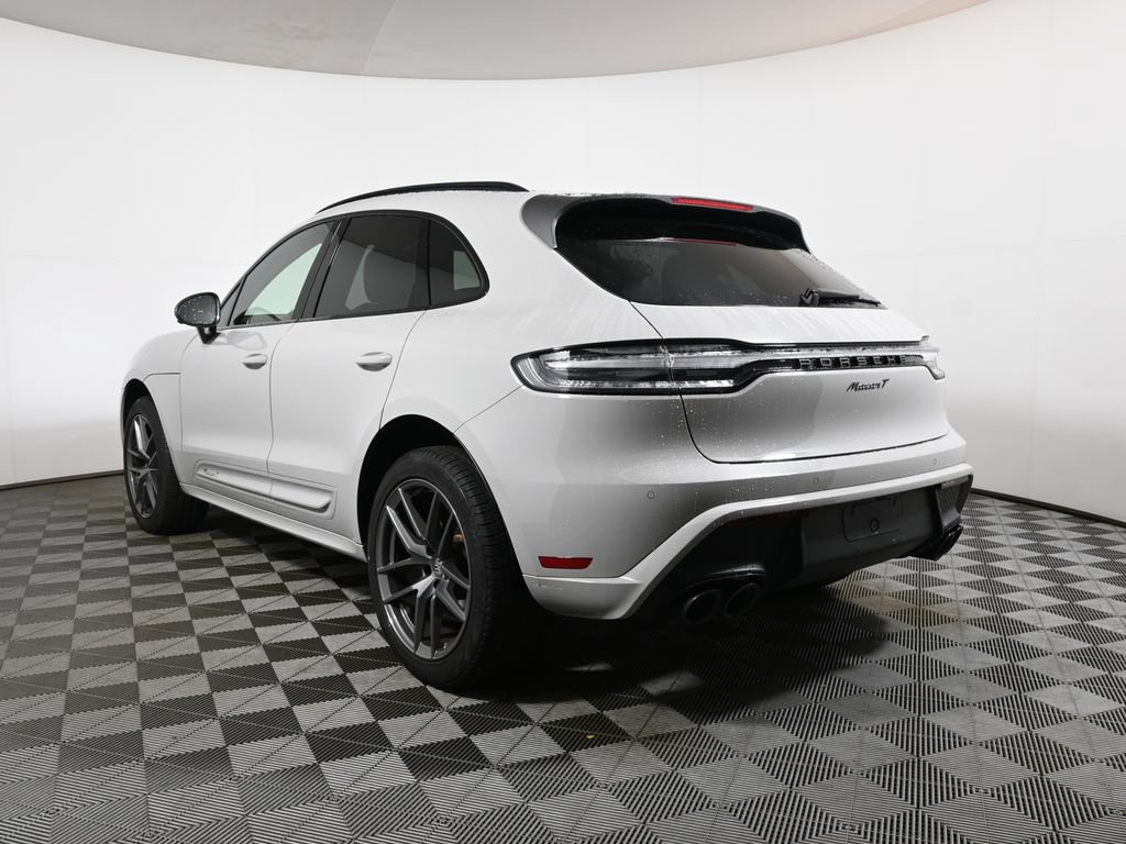 Used 2025 Porsche Macan Turbo AWD/4WD image 3