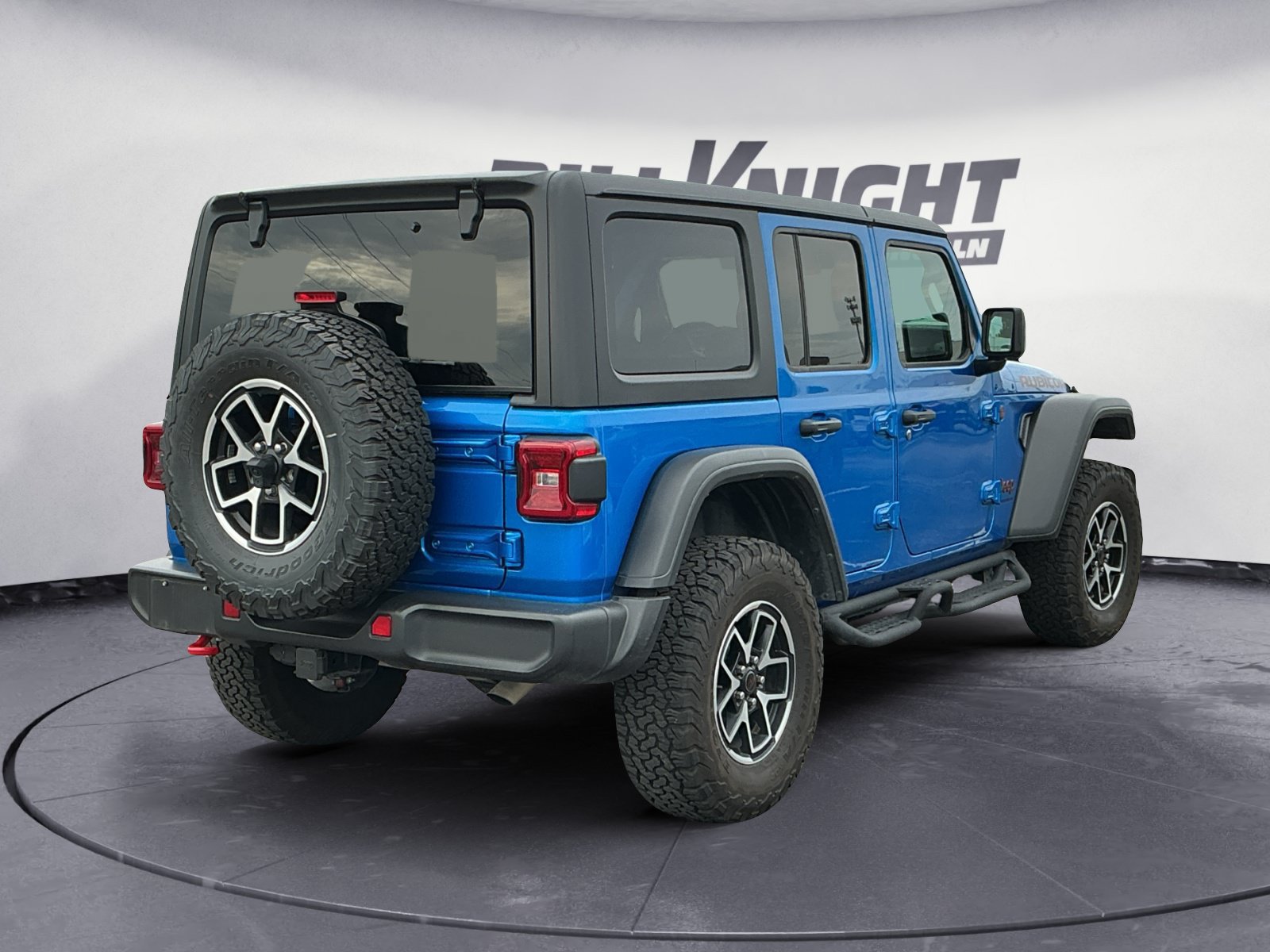 Used 2024 Jeep Wrangler Unlimited Rubicon w/ Technology Group AWD/4WD image 6