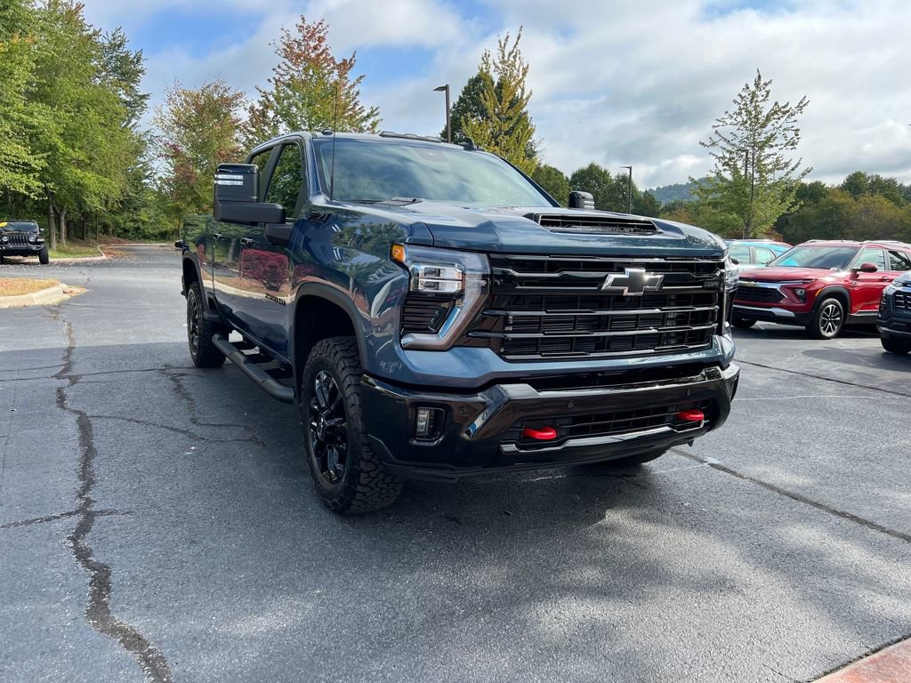 New 2026 Chevrolet Silverado 2500 LT w/ Trail Boss Package