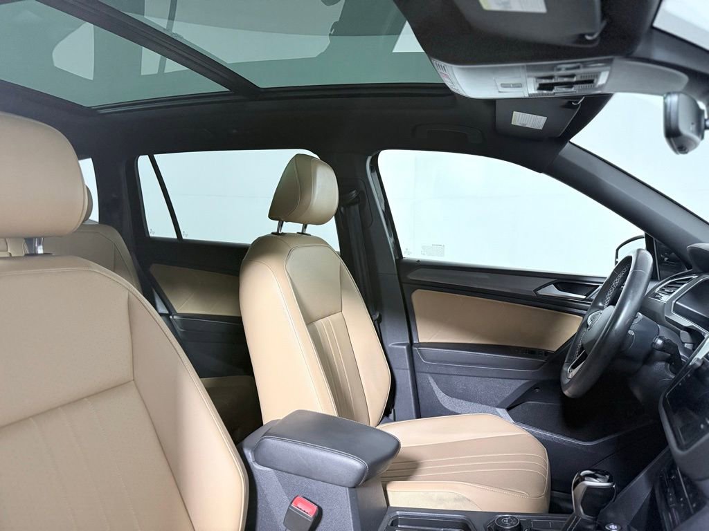 Used 2022 Volkswagen Tiguan SE image 24