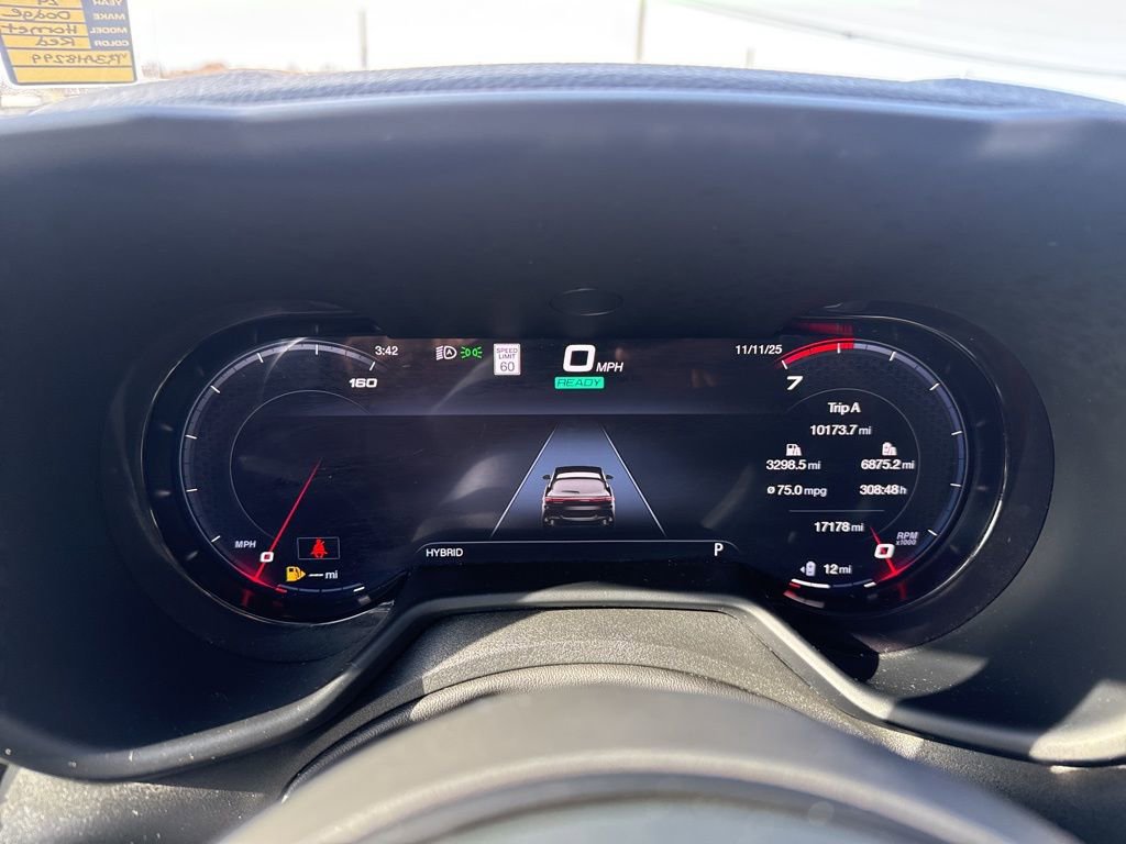 Used 2024 Dodge Hornet R/T image 41