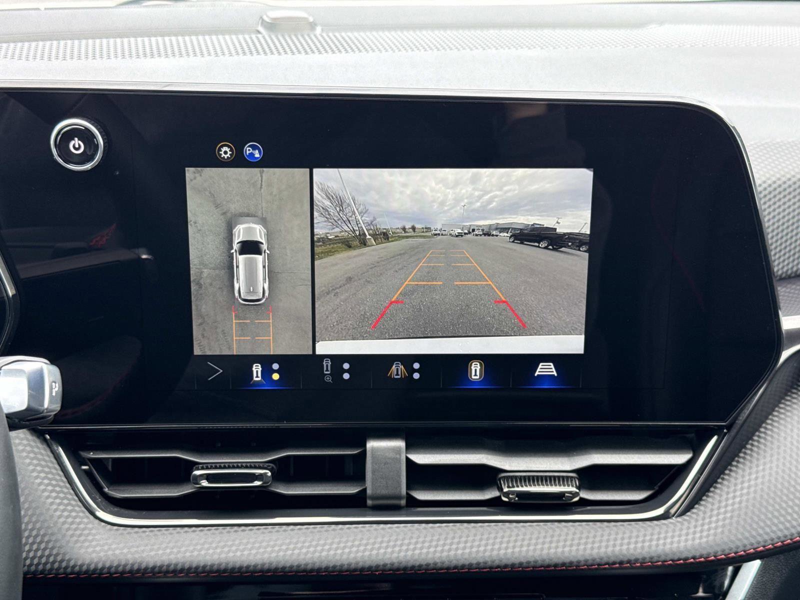 New 2026 Chevrolet Equinox RS w/ Safety and Technology Package image 4