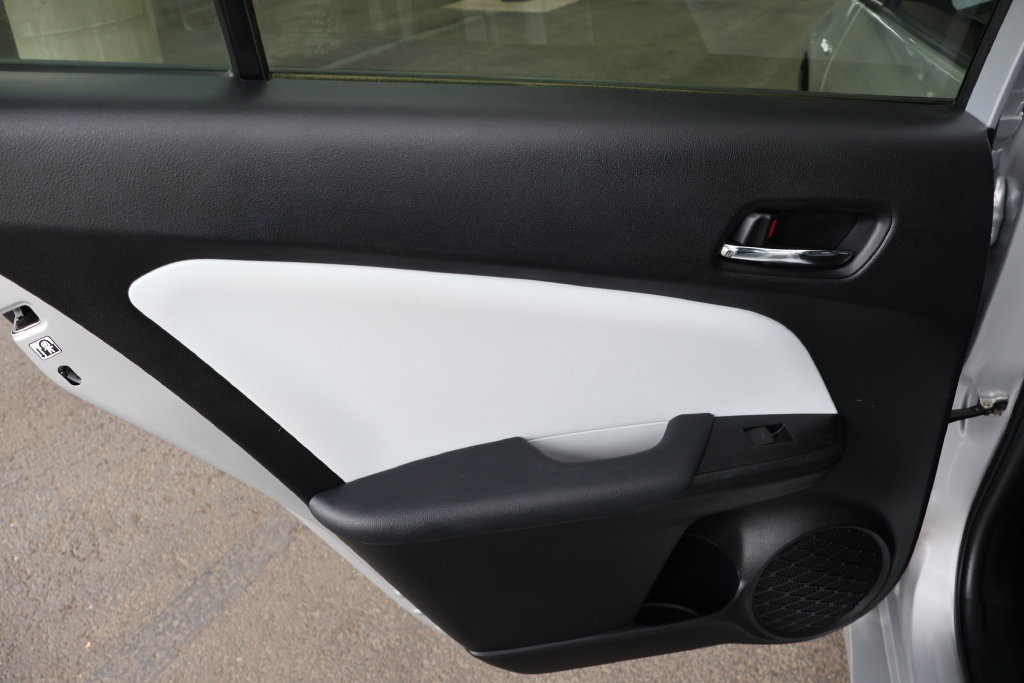 Certified 2020 Toyota Prius LE AWD/4WD image 41