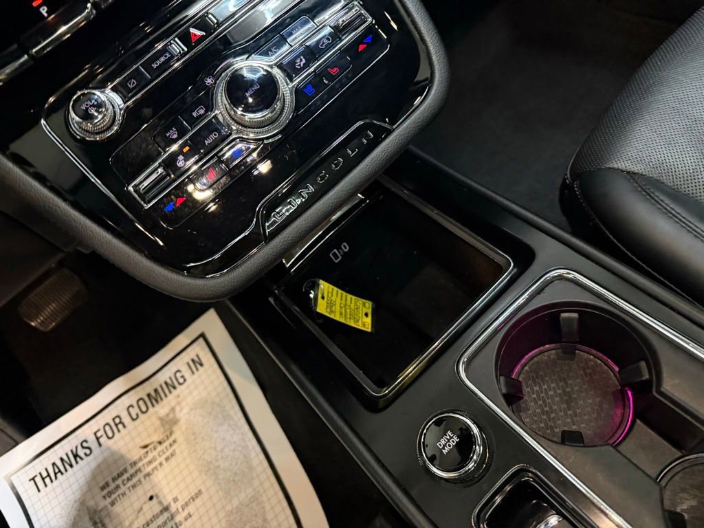 Used 2022 Lincoln Corsair AWD w/ Premium Package image 30