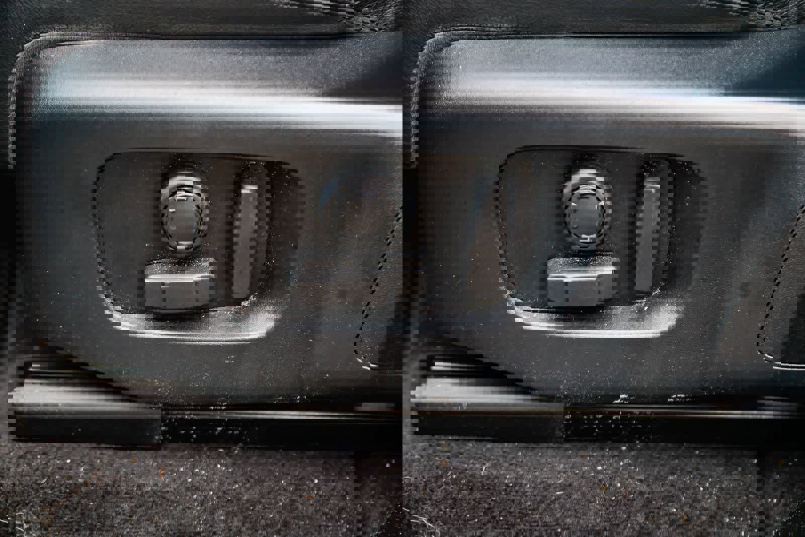 Used 2020 Land Rover Range Rover Sport SE image 21