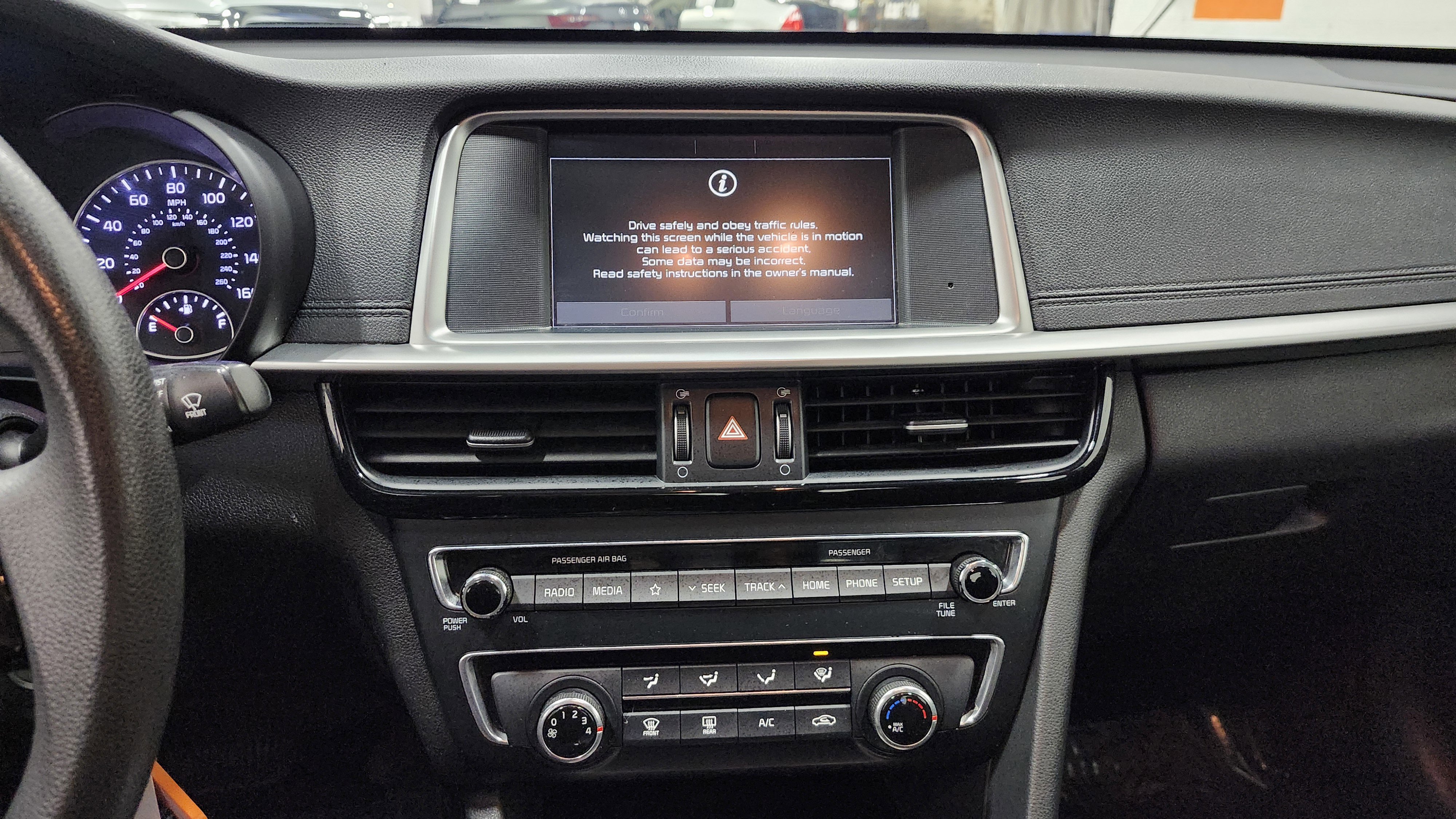 Used 2020 Kia Optima LX image 28