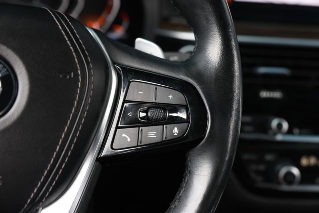 Used 2021 BMW 530i w/ Convenience Package RWD image 31