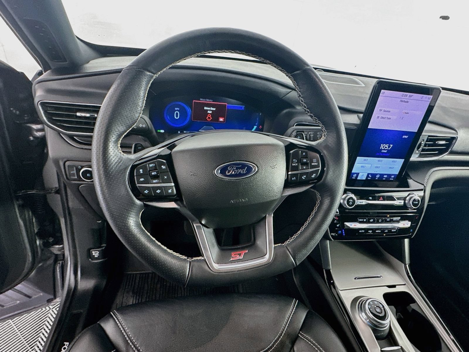 Used 2023 Ford Explorer ST w/ Equipment Group 401A AWD/4WD image 11