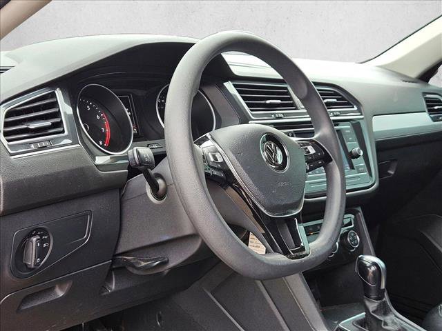 Used 2018 Volkswagen Tiguan S w/ 3rd Row Seat Package image 9