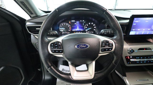 Used 2021 Ford Explorer XLT w/ Equipment Group 202A image 21