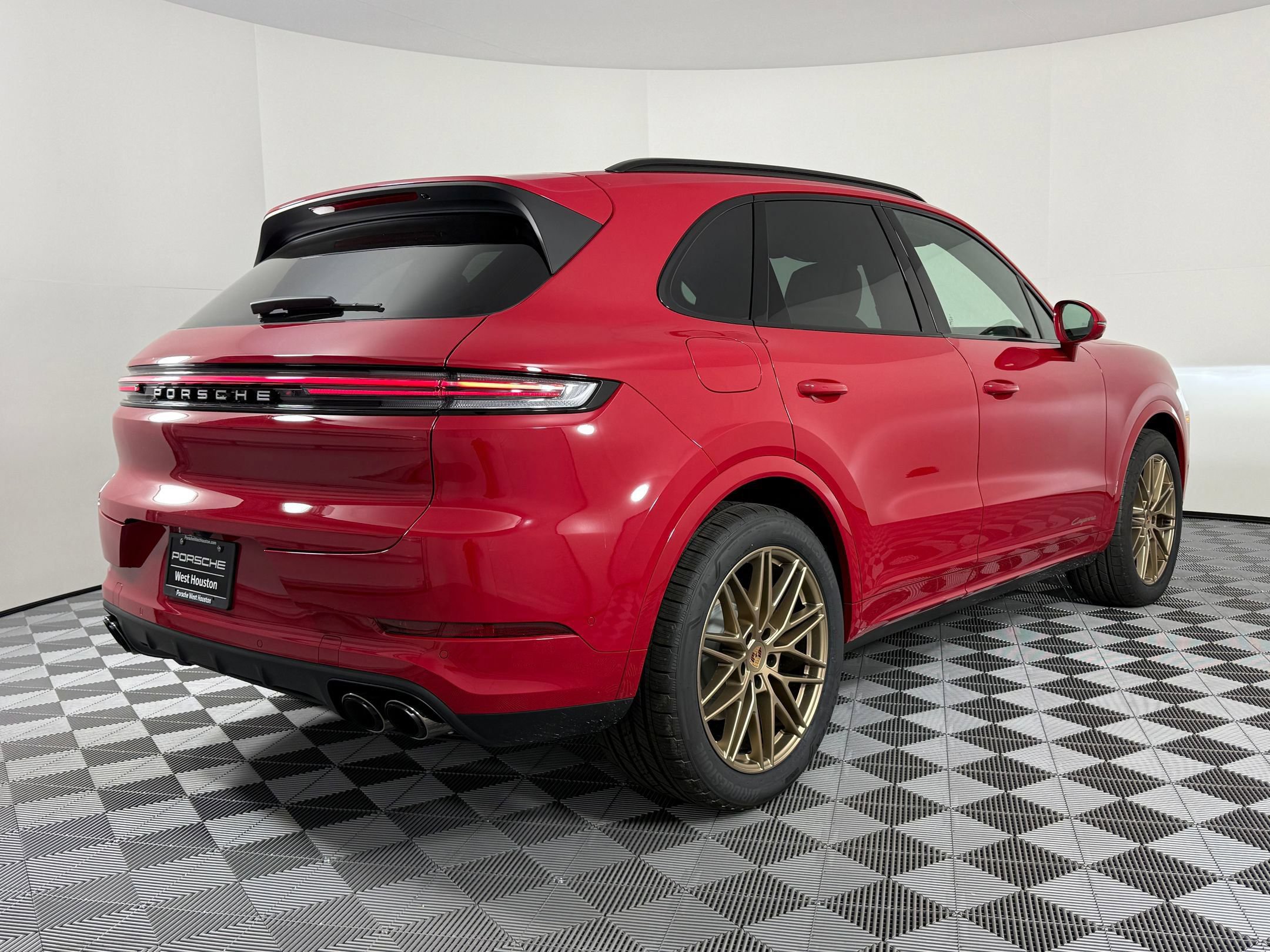 Certified 2026 Porsche Cayenne AWD/4WD image 9