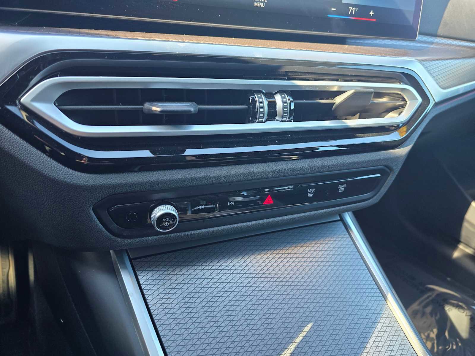 Used 2024 BMW 330i Sedan image 30