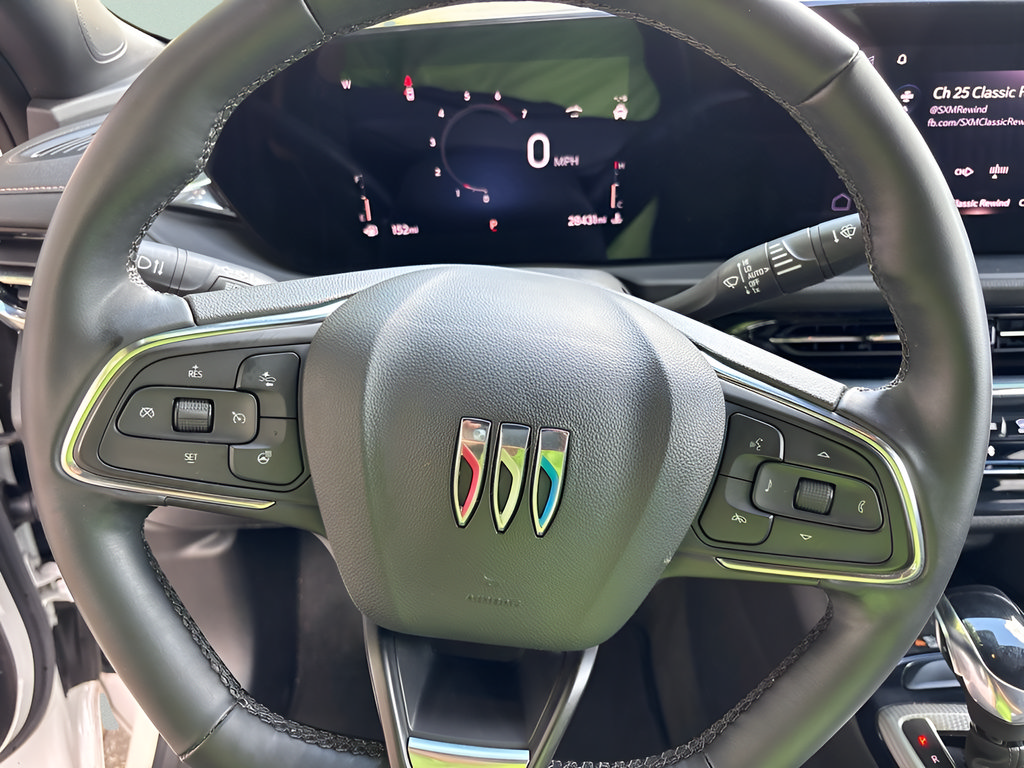 Used 2025 Buick Envista Avenir FWD image 13