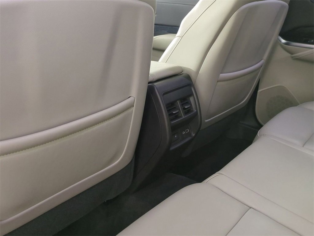 Used 2023 Cadillac XT4 Premium Luxury w/ Technology Package image 21