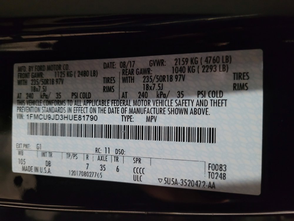 Used 2017 Ford Escape Titanium AWD/4WD image 33