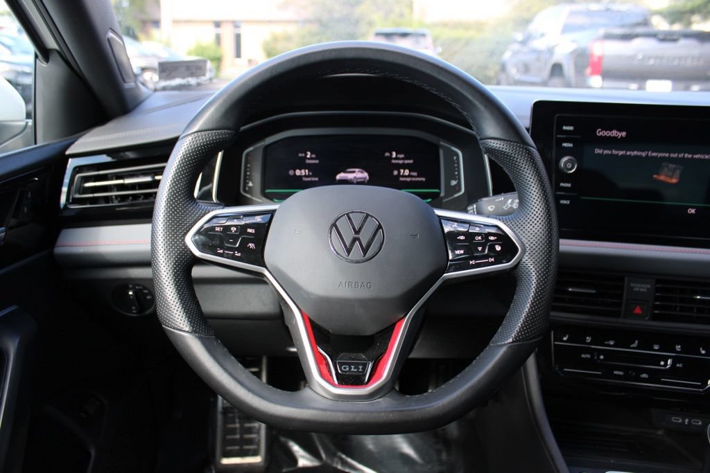 Used 2025 Volkswagen Jetta GLI Autobahn FWD image 16