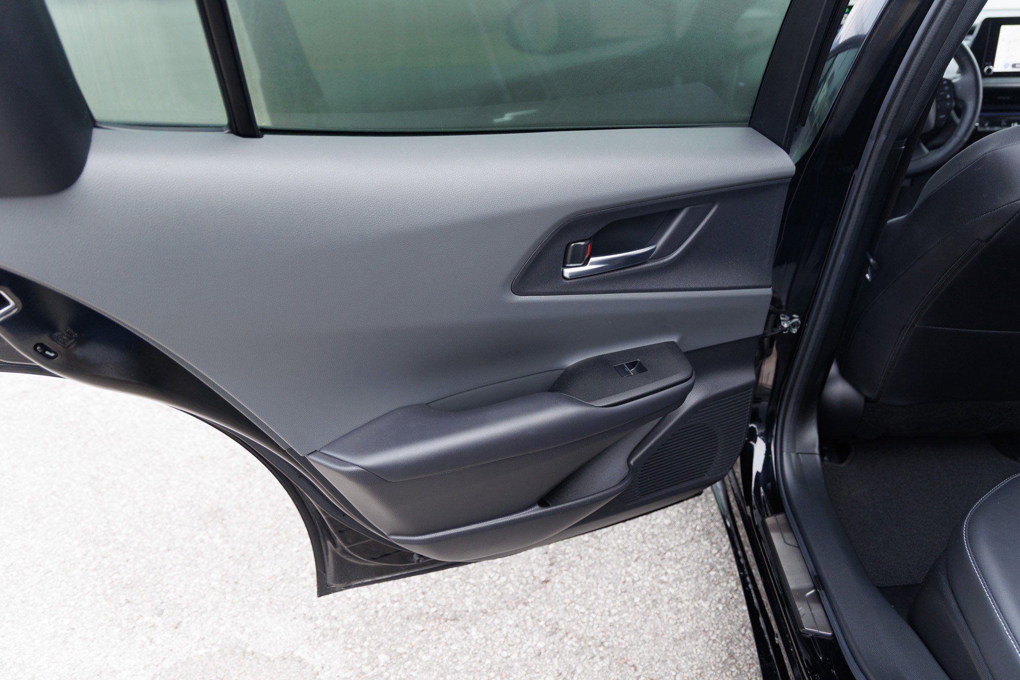 Used 2024 Toyota Prius XLE image 36