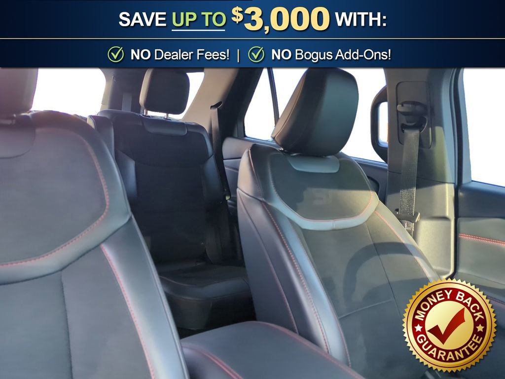 Used 2025 Ford Explorer ST image 23