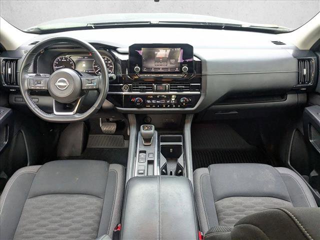 Used 2023 Nissan Pathfinder SV w/ Black Appearance Package image 15