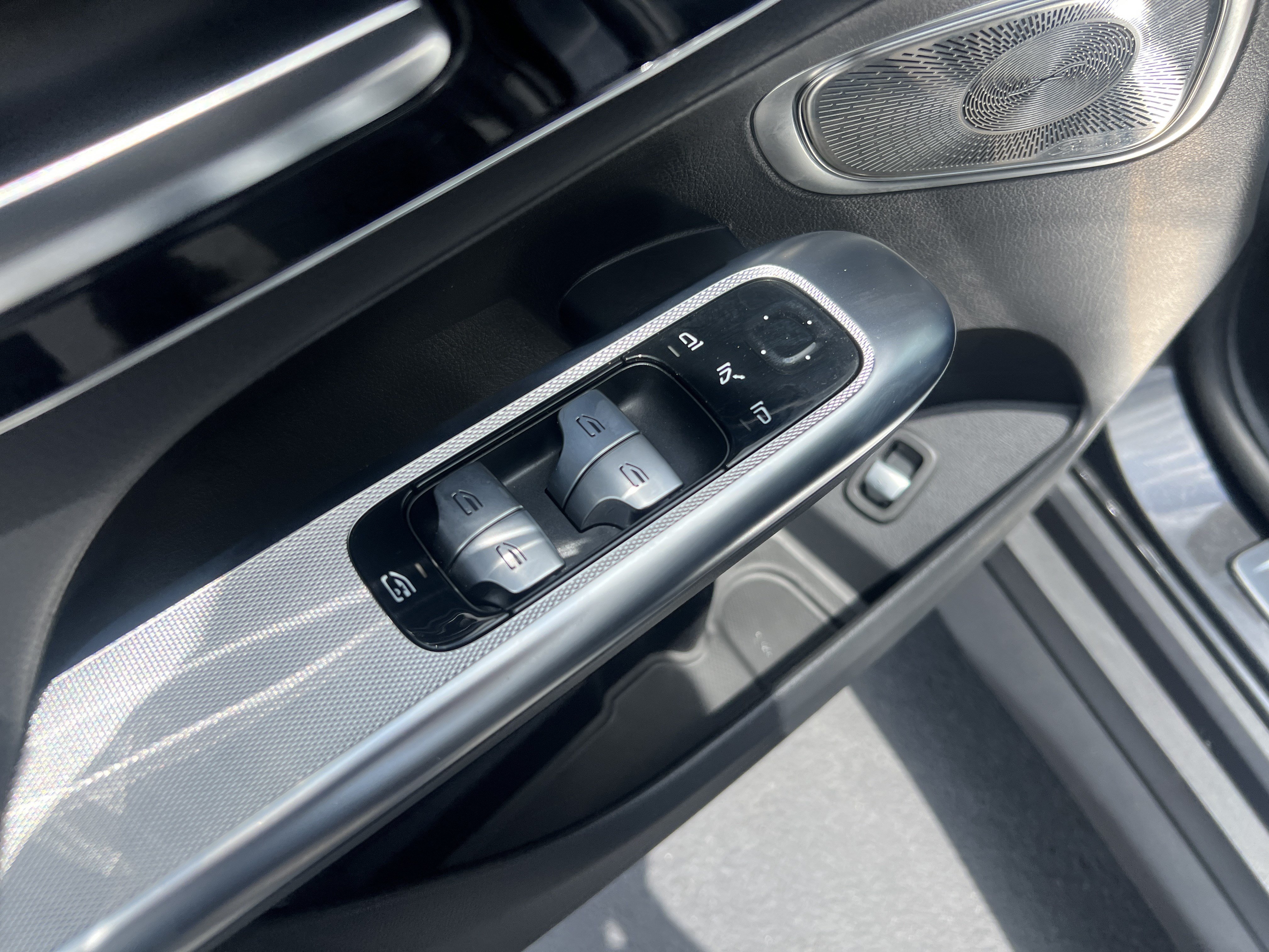 Certified 2025 Mercedes-Benz GLC 300 4MATIC image 16