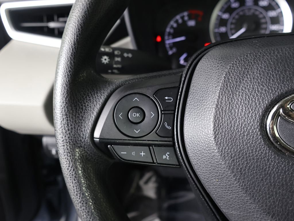 Used 2022 Toyota Corolla LE image 34