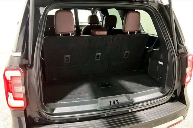 Used 2024 Ford Expedition Limited image 40