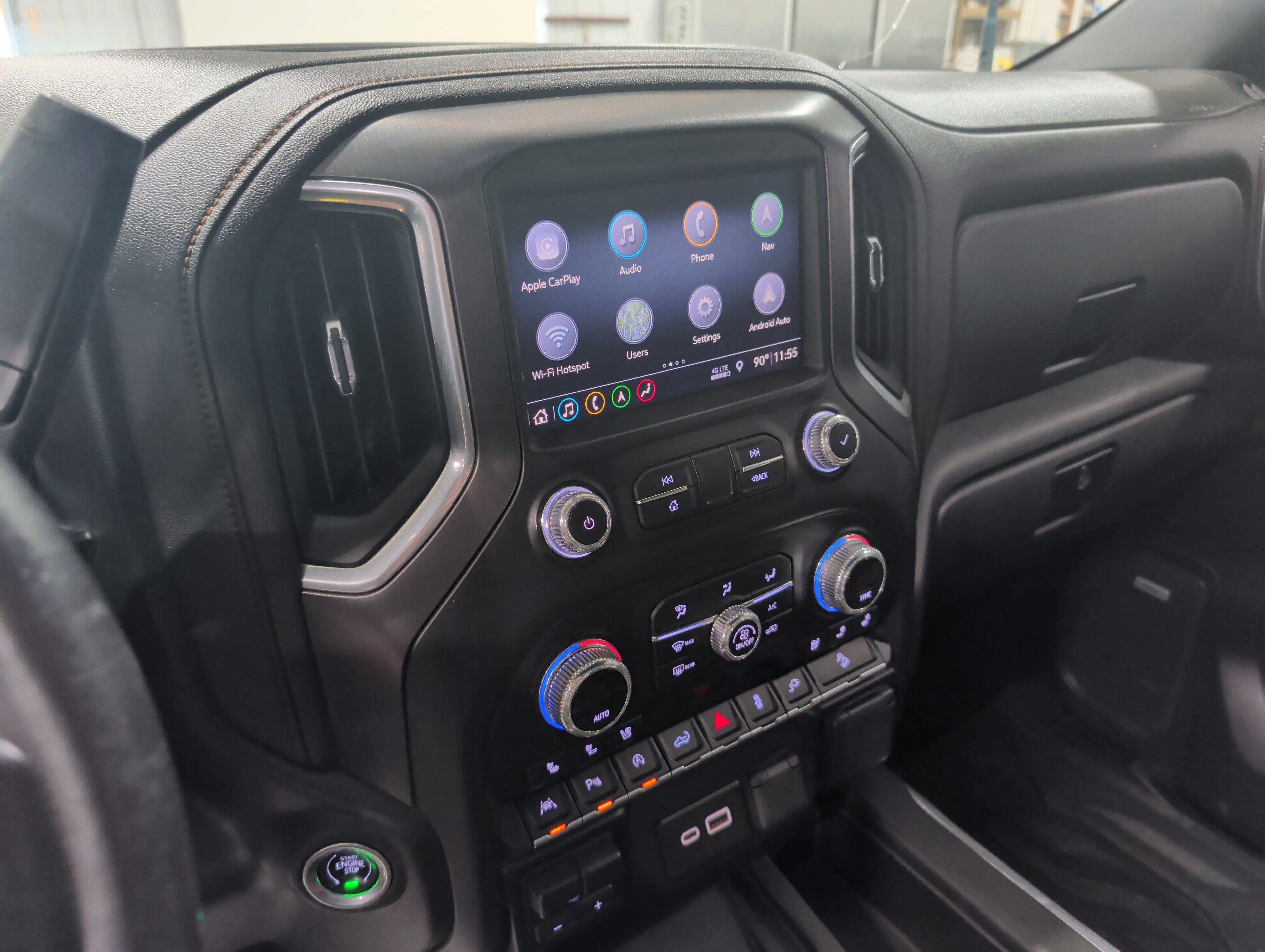 Used 2019 GMC Sierra 1500 AT4 w/ Technology Package AWD/4WD image 11