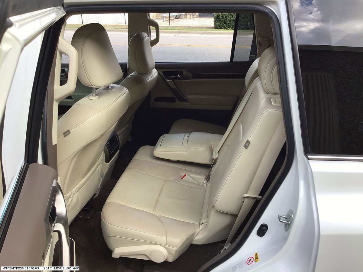 Used 2017 Lexus GX 460 Premium w/ Premium Package AWD/4WD image 16
