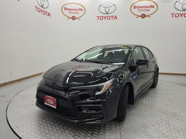 Certified 2026 Toyota Corolla SE FWD image 2