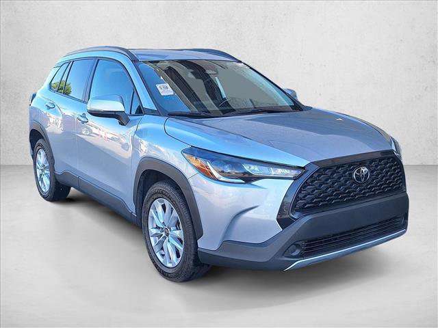 Certified 2024 Toyota Corolla Cross LE image 3