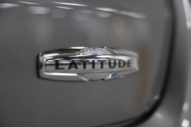 Used 2022 Jeep Compass Latitude w/ Convenience Group image 14