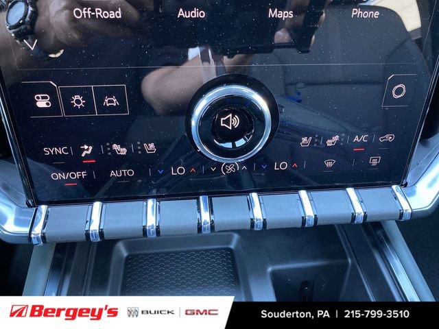 New 2026 GMC Acadia AT4 w/ Luxury Package AWD/4WD image 38