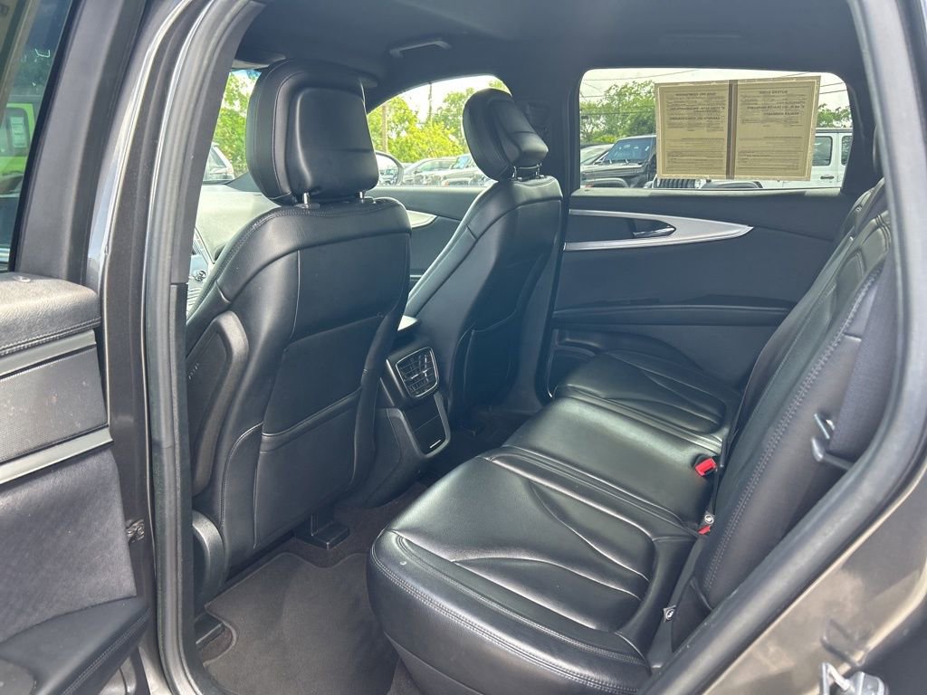 Used 2020 Lincoln Nautilus FWD image 33