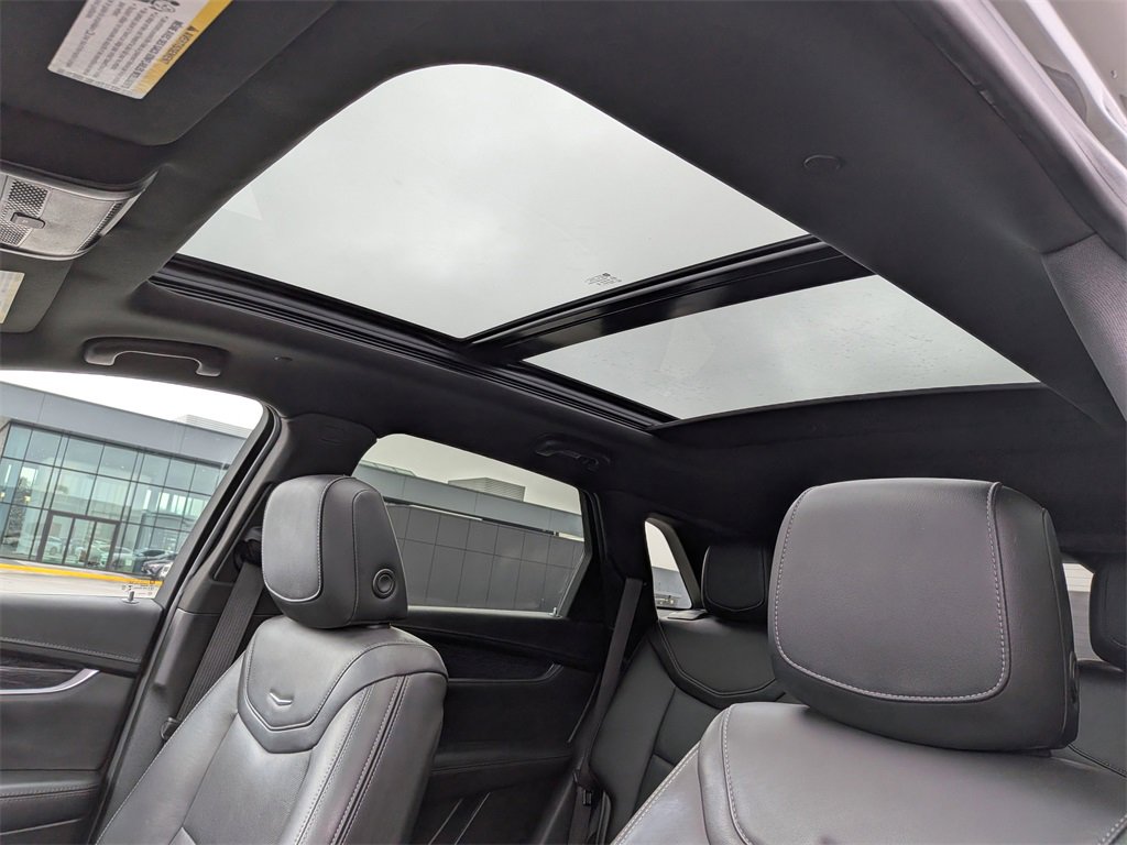 Used 2023 Cadillac XT5 Premium Luxury image 13