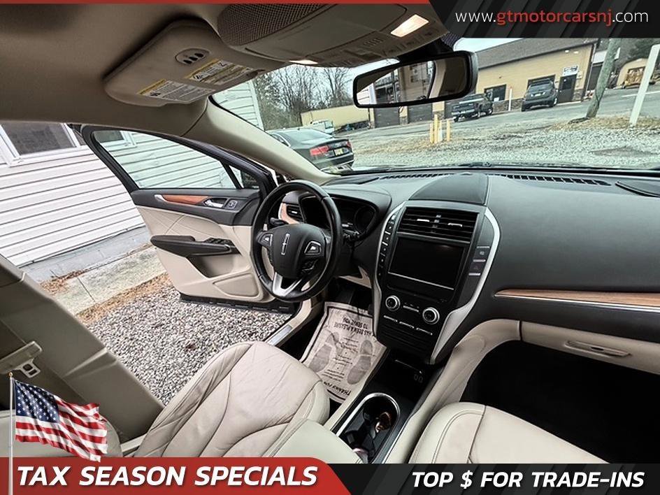 Used 2017 Lincoln MKC Select w/ Select Plus Package AWD/4WD image 18