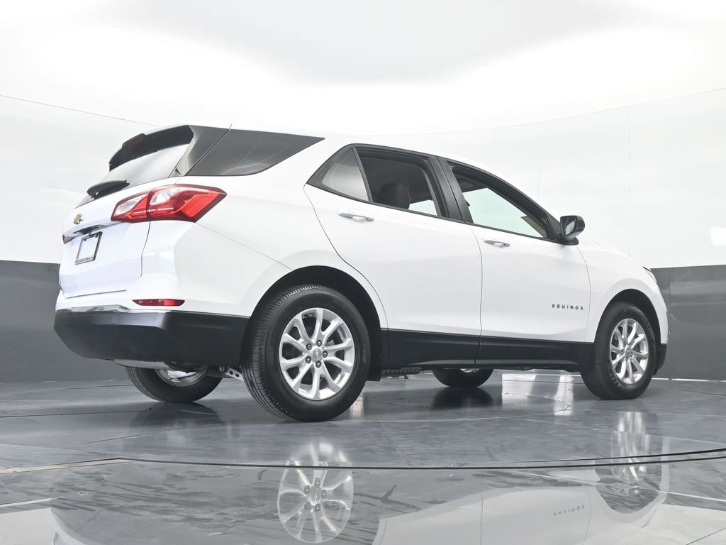 Used 2018 Chevrolet Equinox LS image 56