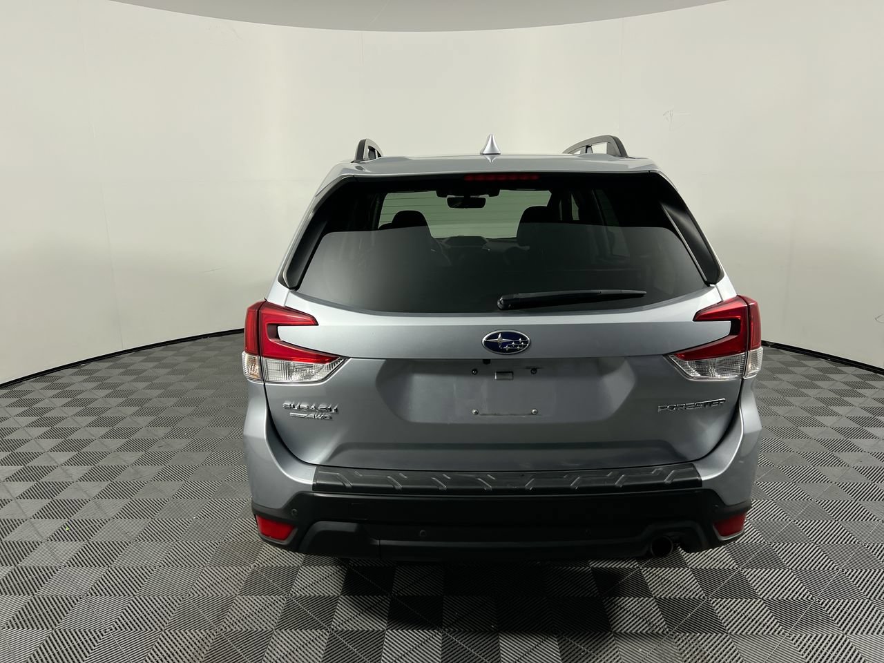 Used 2019 Subaru Forester Limited w/ Popular Package #3 AWD/4WD image 4