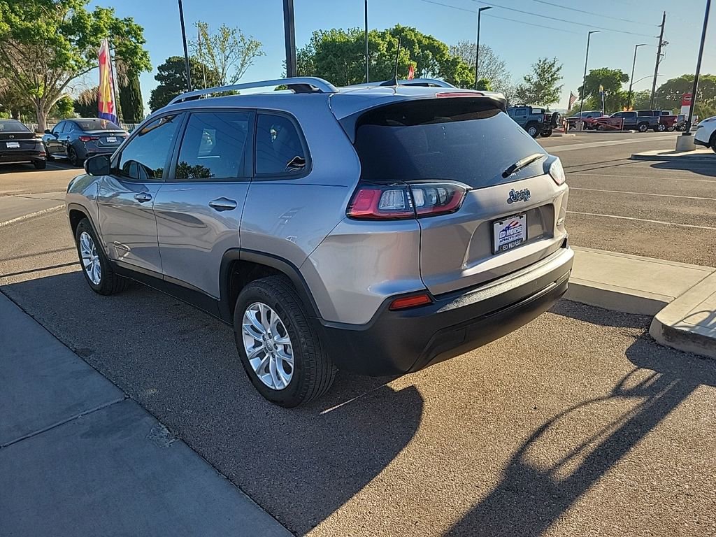 Used 2020 Jeep Cherokee Latitude FWD image 5