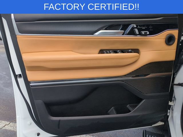 Certified 2025 Jeep Grand Wagoneer Series III w/ Rear Seat Video Group 1 AWD/4WD image 12