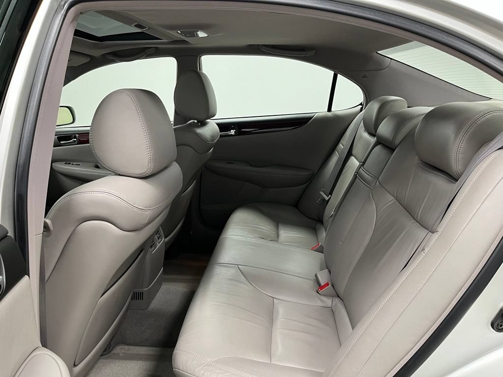 Used 2003 Lexus ES 330 FWD image 44