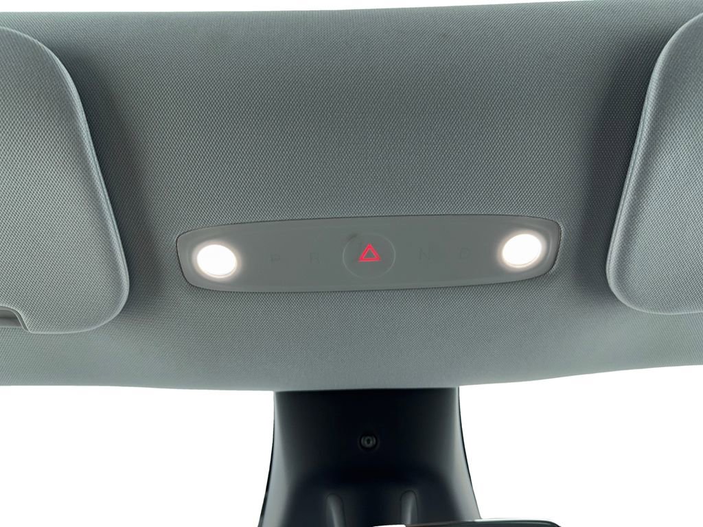 Used 2026 Tesla Model Y 2WD image 31
