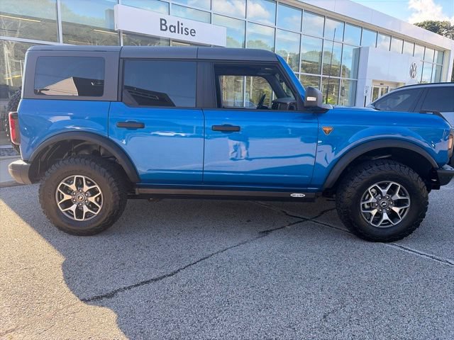 Used 2023 Ford Bronco Badlands AWD/4WD image 2