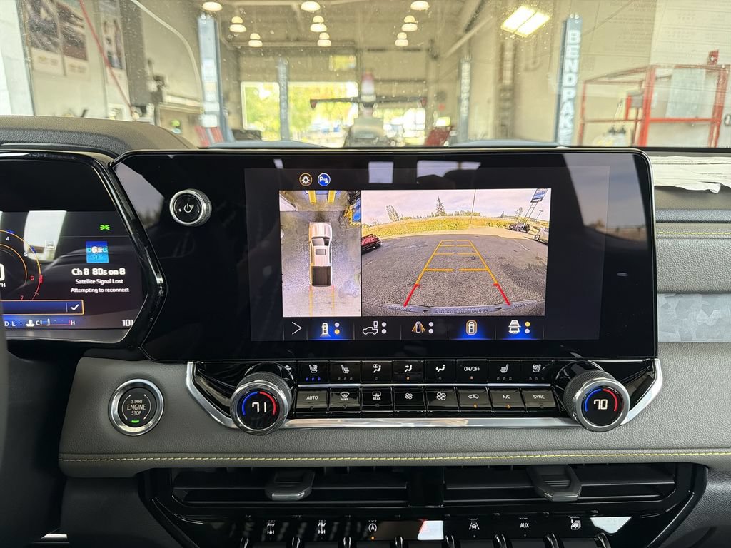 New 2026 Chevrolet Colorado ZR2 w/ Technology Package AWD/4WD image 17