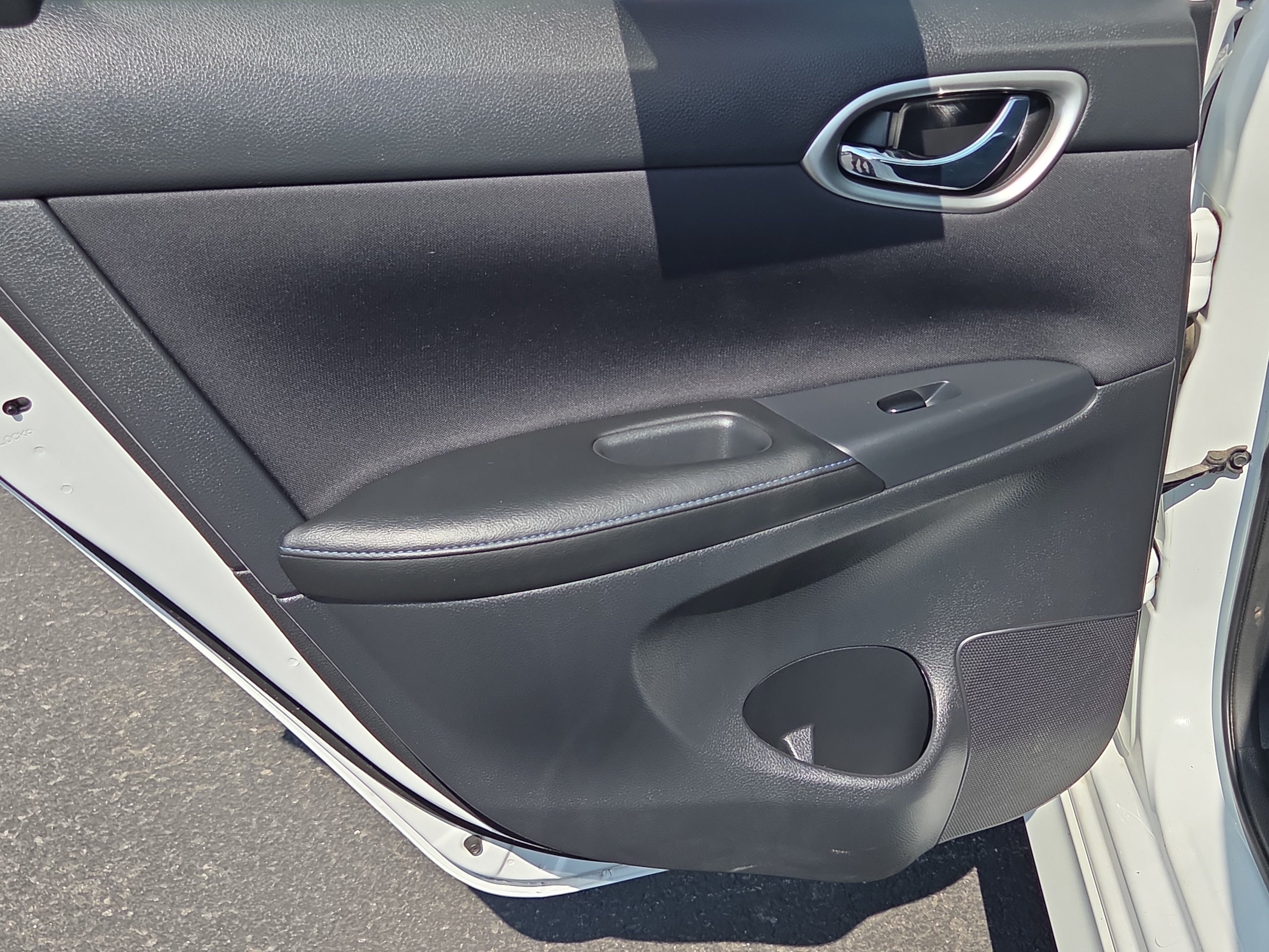 Used 2016 Nissan Sentra SR FWD image 21