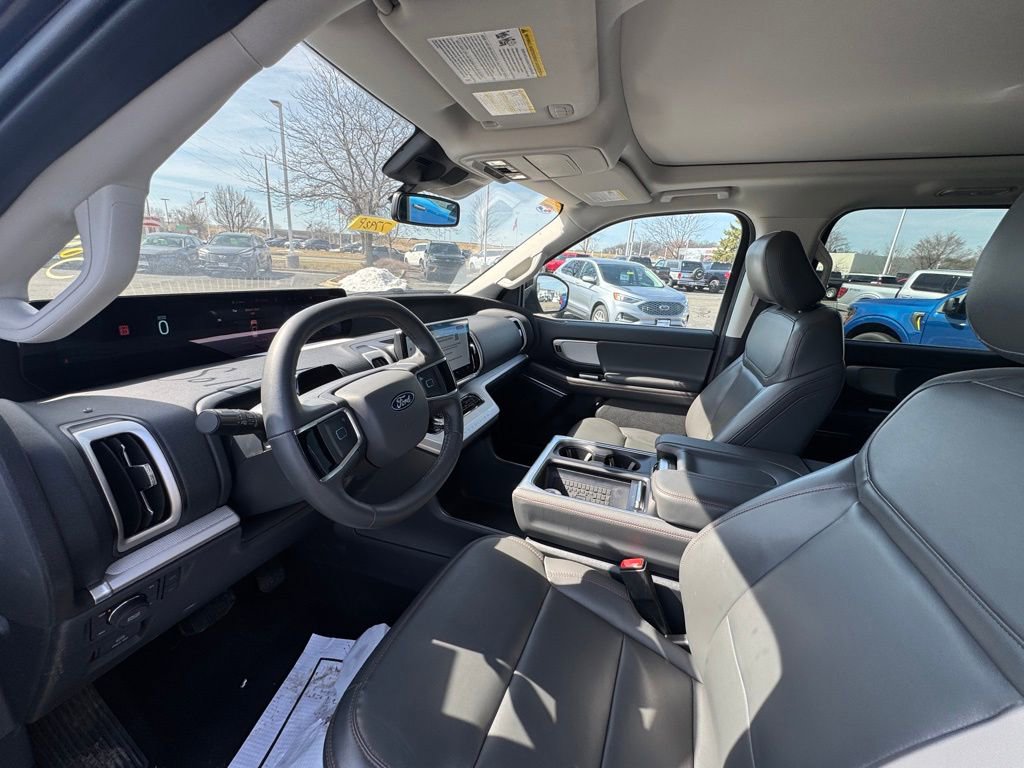Certified 2025 Ford Expedition Active AWD/4WD image 11