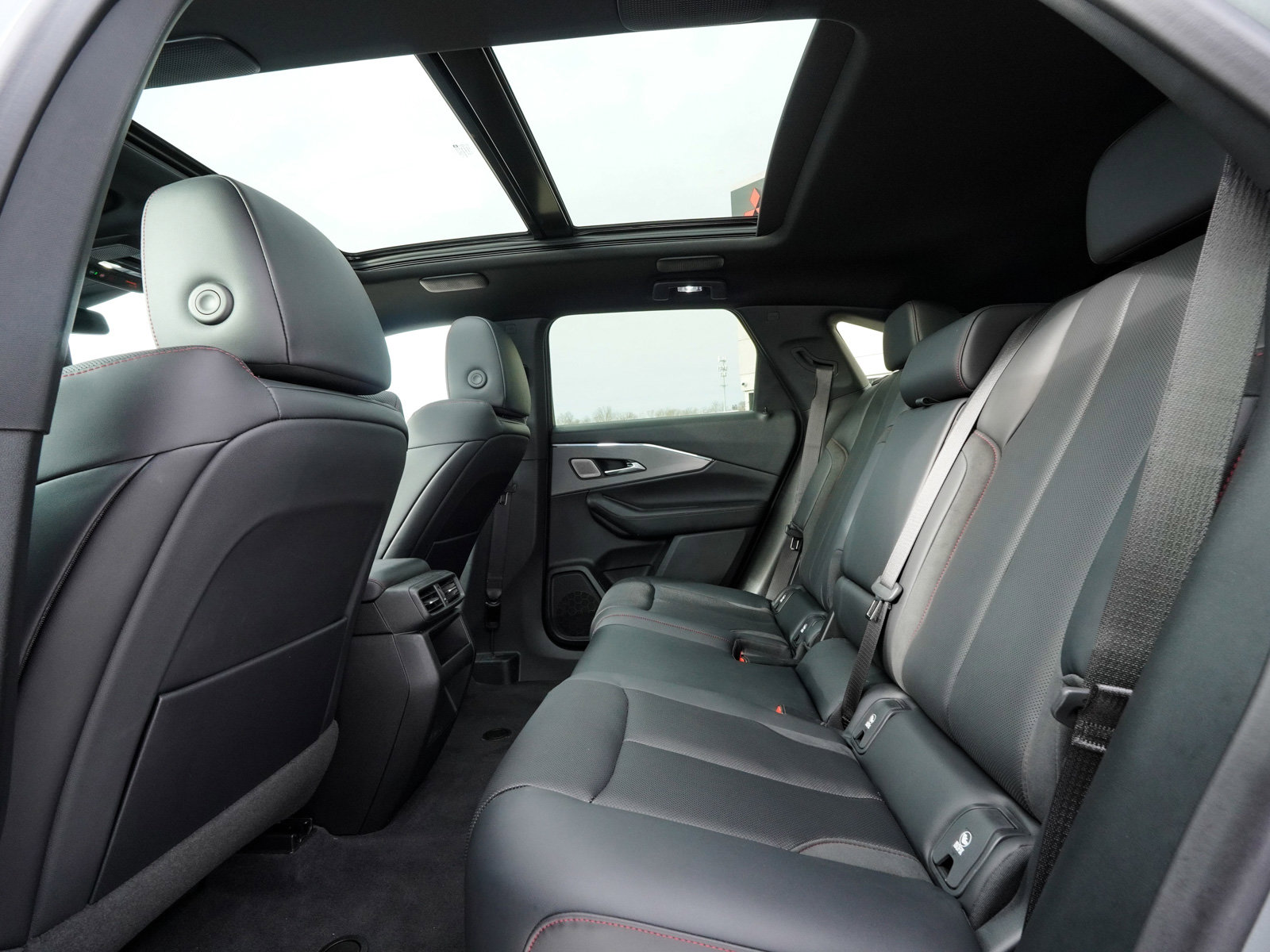 Used 2024 Acura ZDX A-Spec image 32