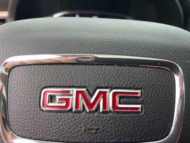 Used 2021 GMC Acadia Denali w/ Denali Ultimate Package AWD/4WD image 36