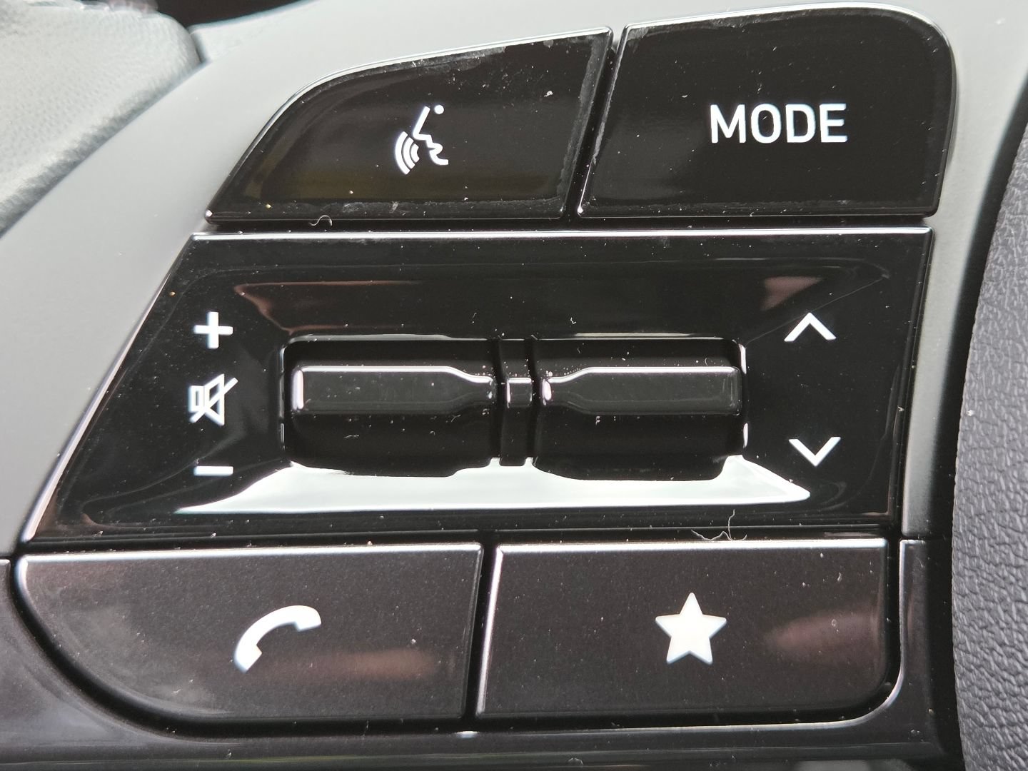 New 2026 Hyundai Elantra Sport FWD image 28