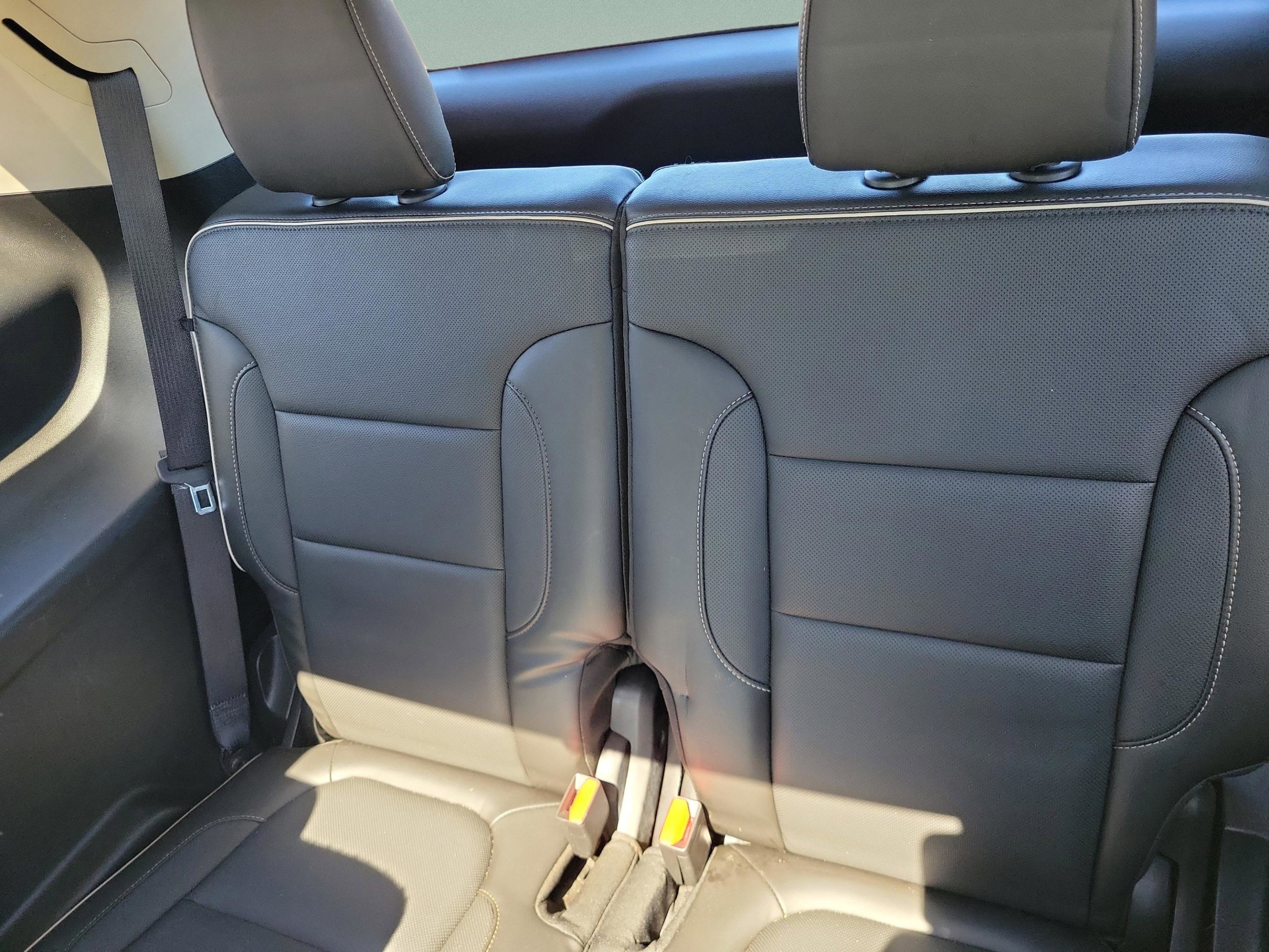 Used 2018 GMC Acadia Denali w/ Technology Package FWD image 13