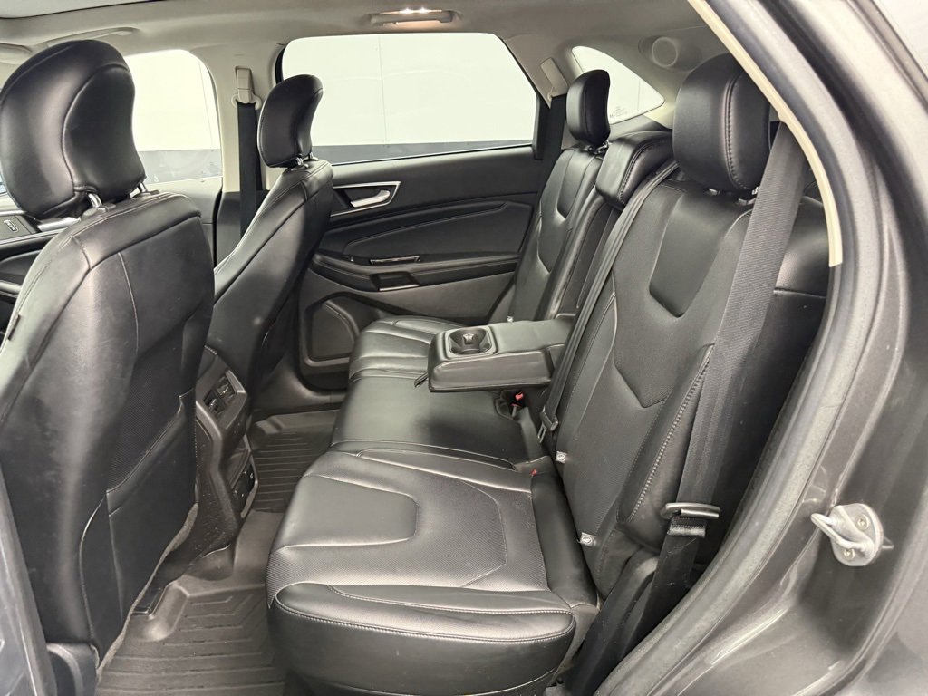 Used 2017 Ford Edge Titanium w/ Equipment Group 301A image 46